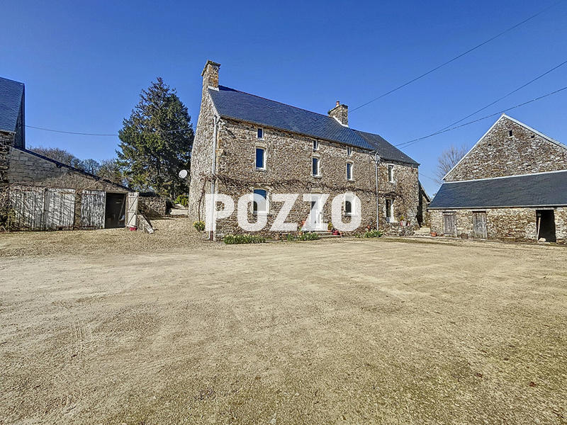Maison - 192 m² - 9 pièces