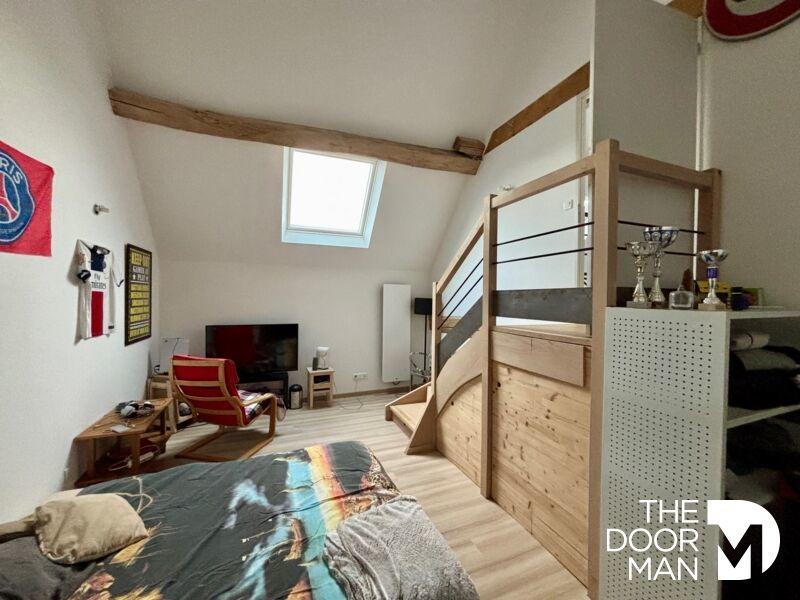 Maison - 200 m² - 7 pièces