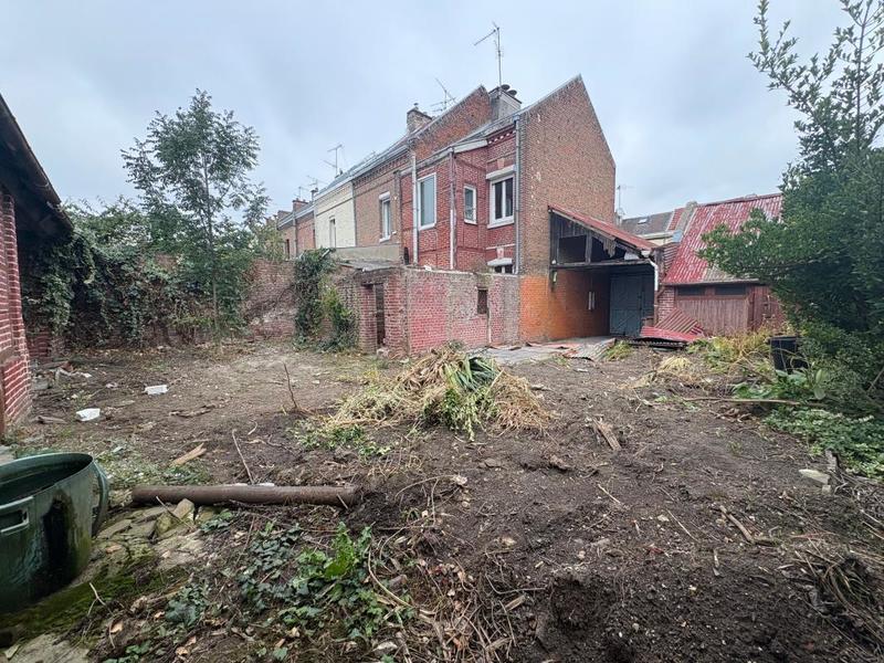 Terrain constructible - 215 m²