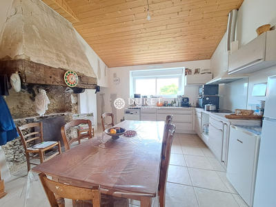 Maison - 96 m² - 4 pièces