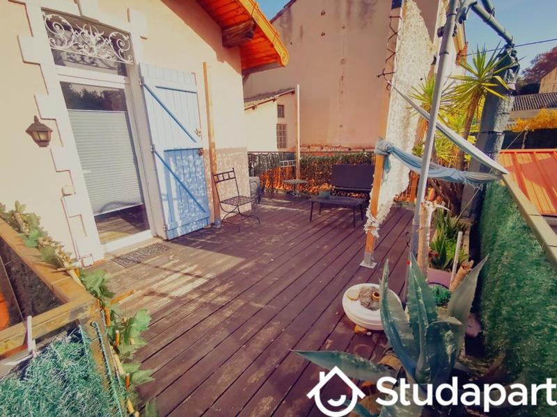 Chambre - 10 m² - 1 pièce