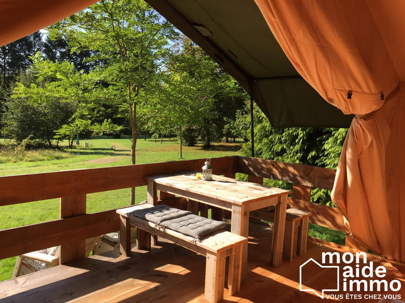 Maison - 340 m² - 15 pièces