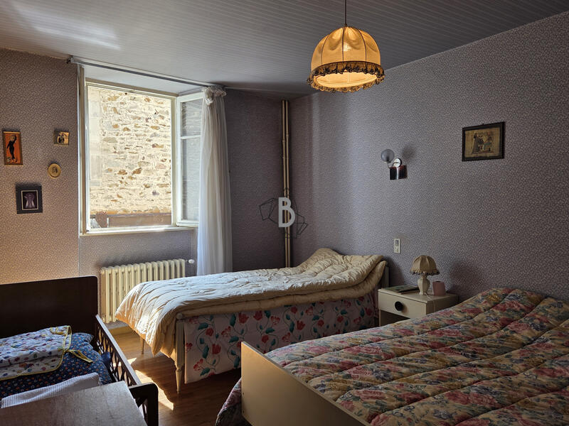 Maison de village - 180 m² - 5 pièces