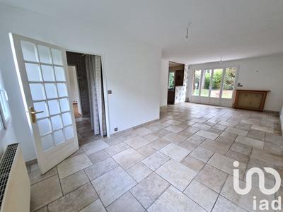 Maison - 93 m² - 5 pièces