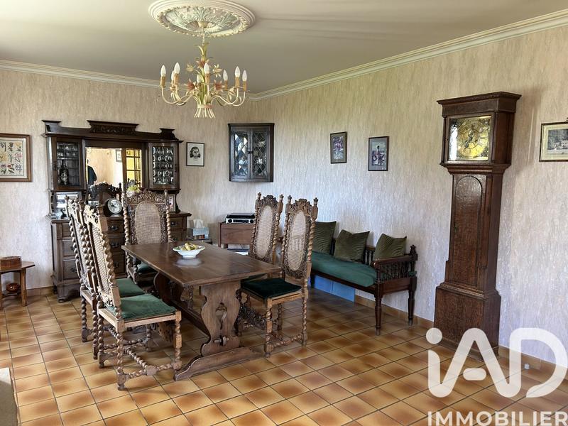 Maison - 136 m² - 5 pièces