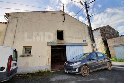 Grange - 112 m² - 2 pièces