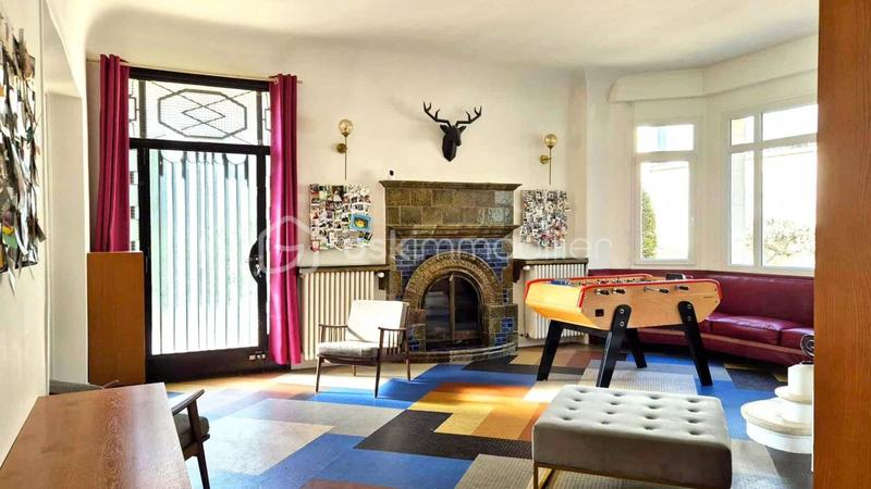 Demeure - 564 m² - 19 pièces