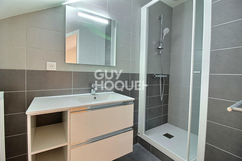 Maison - 143 m² - 7 pièces