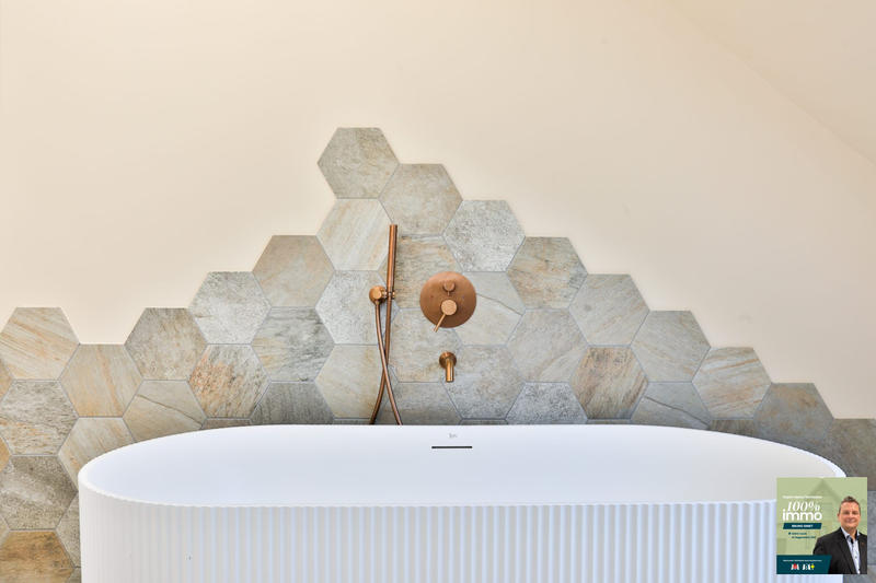 Maison - 179 m² - 6 pièces