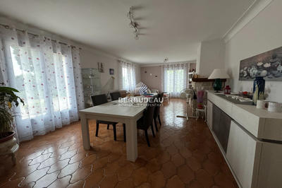 Villa - 125 m² - 4 pièces