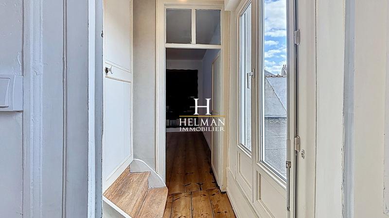 Maison - 296 m² - 8 pièces