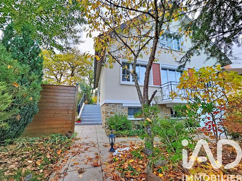 Maison - 163 m² - 6 pièces