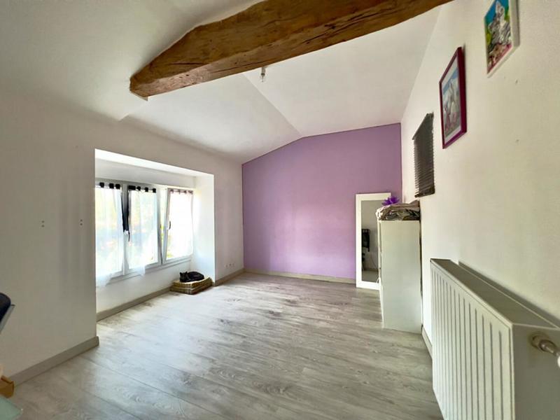 Maison - 96 m² - 5 pièces