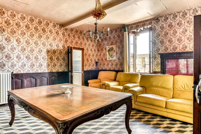 Demeure - 335 m² - 10 pièces