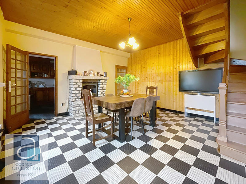 Maison - 93 m² - 5 pièces