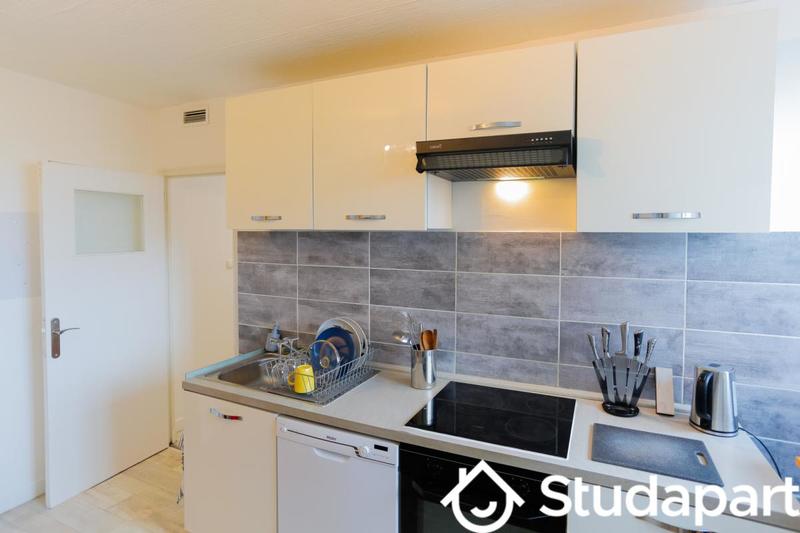 Chambre - 12 m² - 1 pièce