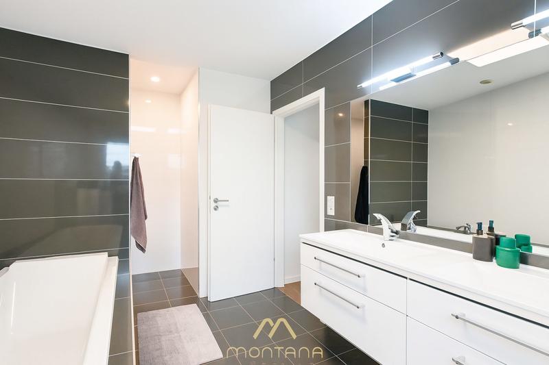 Maison - 197 m² - 7 pièces