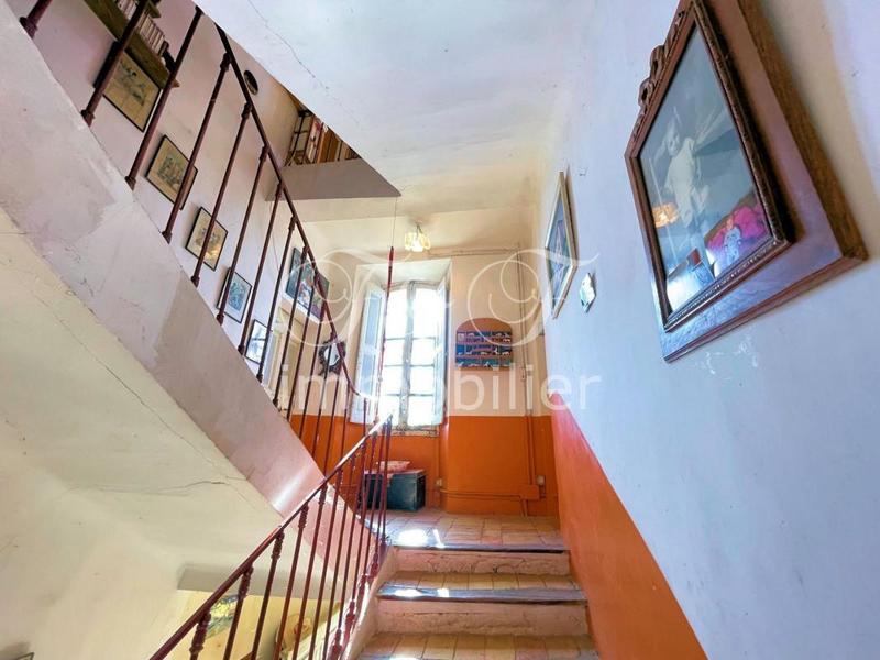 Propriété - 220 m² - 12 pièces