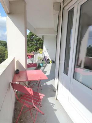 Appartement - 85 m² - 4 pièces