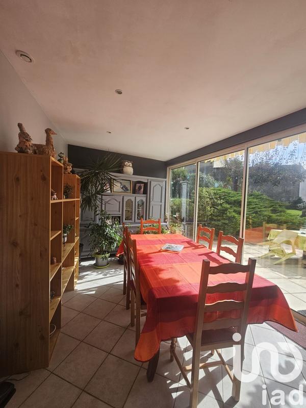Maison - 165 m² - 9 pièces