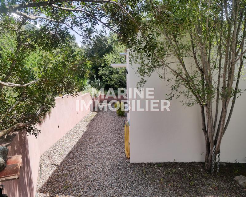 Villa - 97 m² - 6 pièces