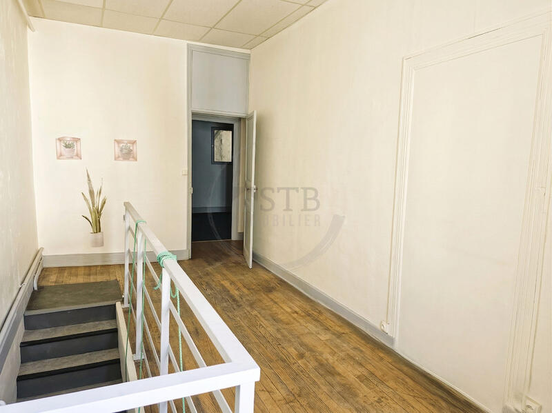 Appartement - 137 m² - 4 pièces