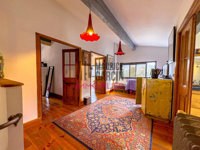 Maison - 228 m² - 5 pièces