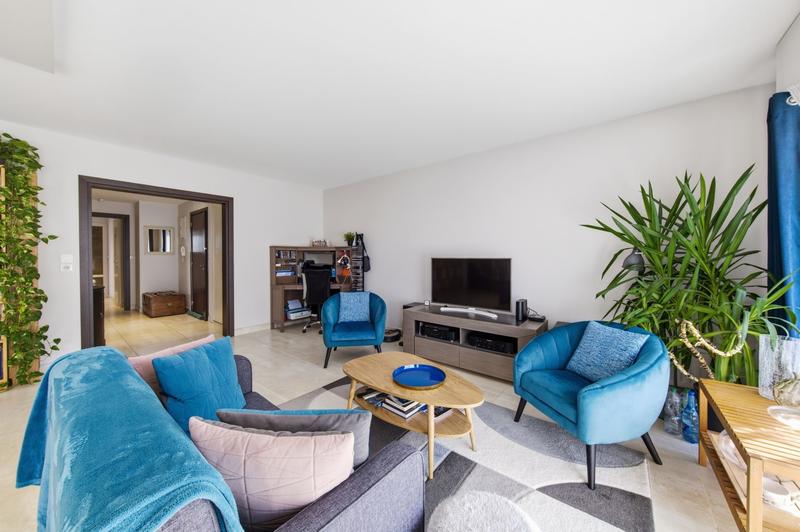 Appartement - 96 m² - 4 pièces