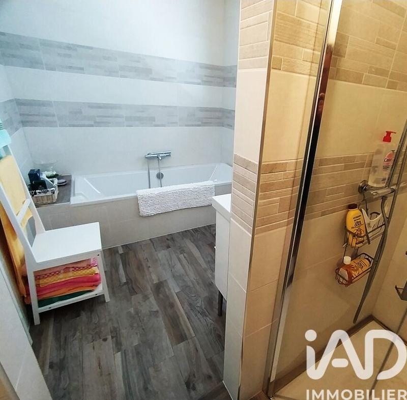 Maison - 180 m² - 7 pièces