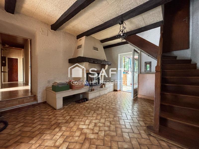 Maison - 180 m² - 6 pièces