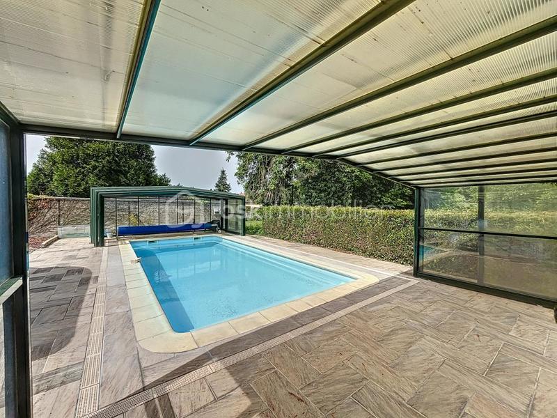 Propriété - 550 m² - 18 pièces