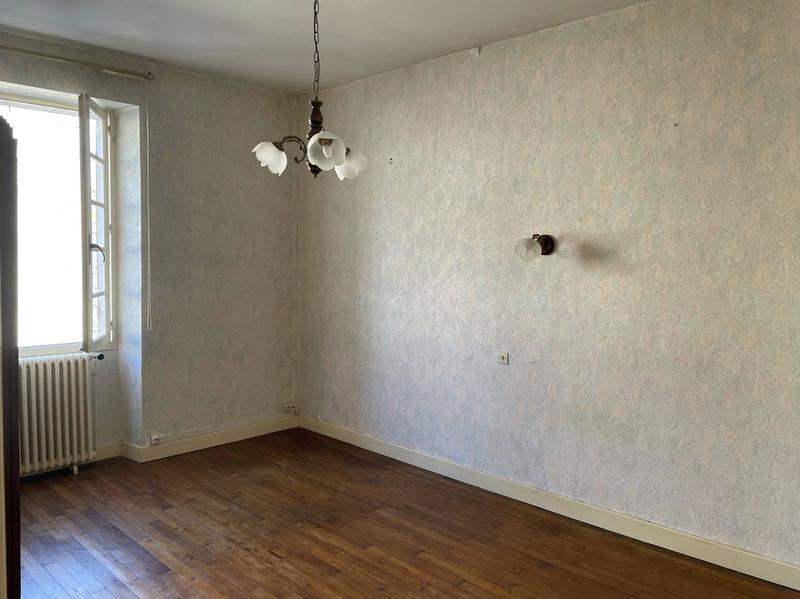 Maison traditionnelle - 148 m² - 8 pièces