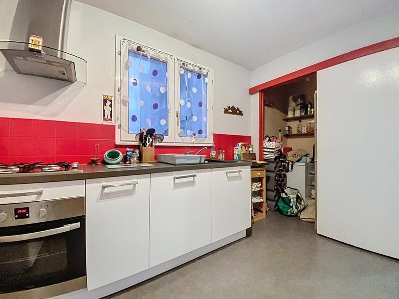 Appartement - 80 m² - 3 pièces