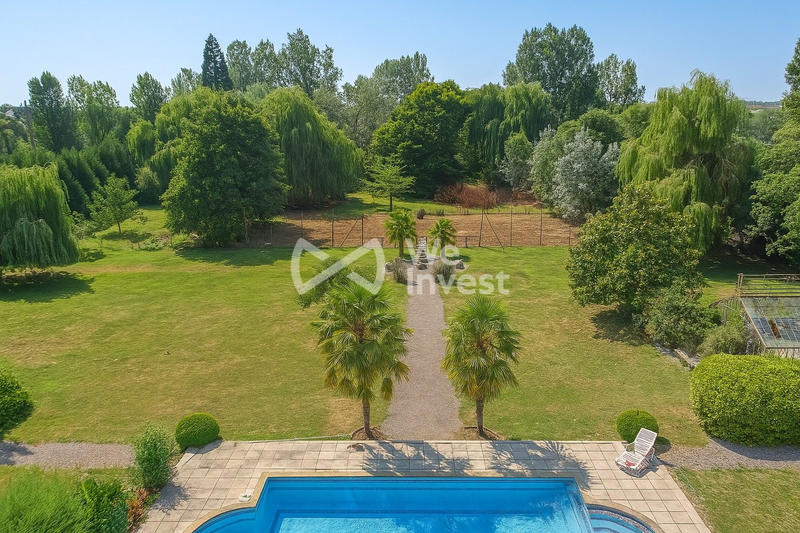 Maison - 401 m² - 11 pièces