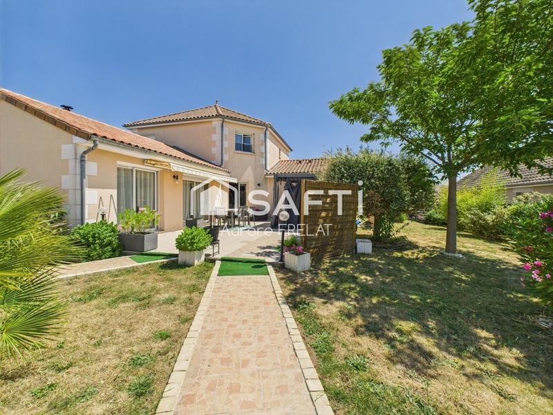 Maison - 174 m² - 5 pièces