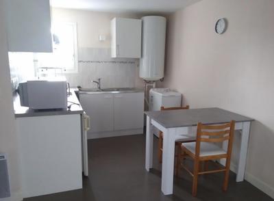 Appartement ancien - 28 m² - 2 pièces