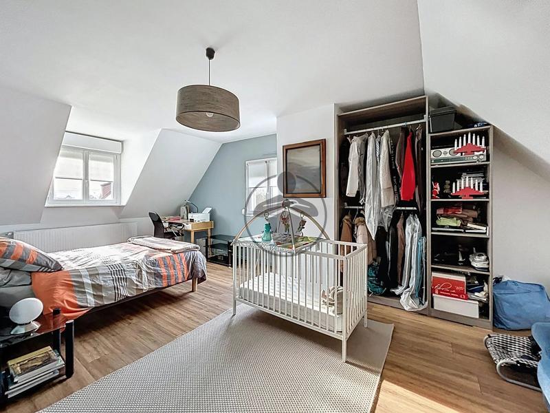 Maison - 136 m² - 7 pièces