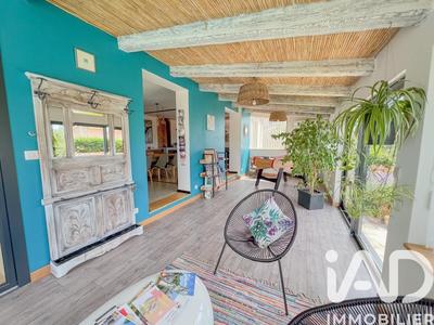 Maison - 204 m² - 9 pièces