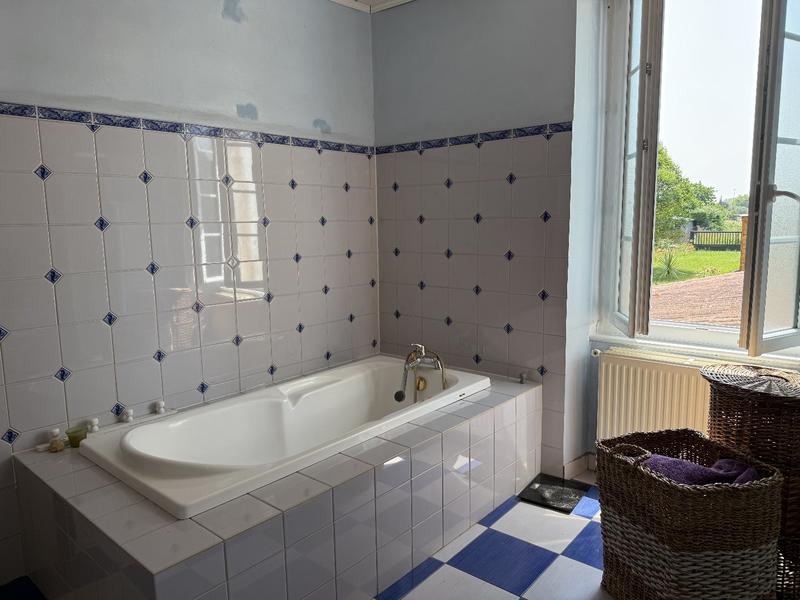 Maison de village - 234 m² - 8 pièces