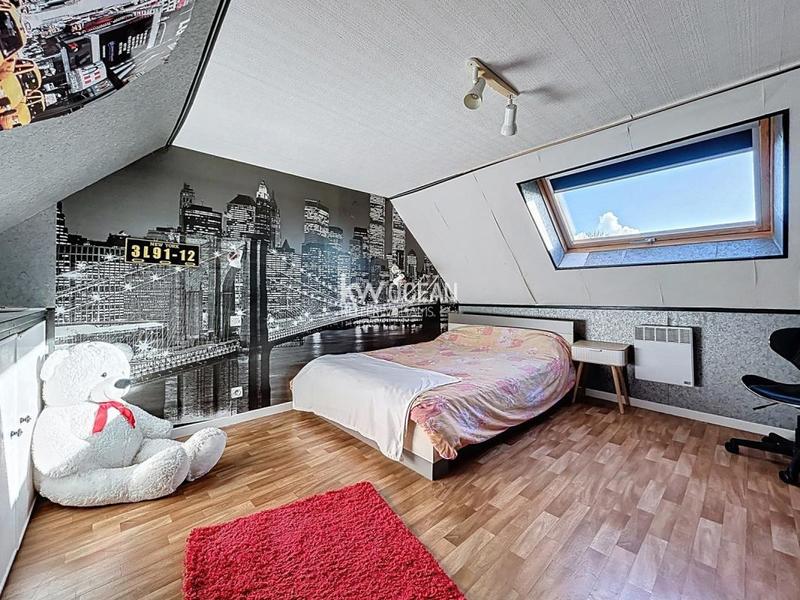 Maison - 183 m² - 7 pièces