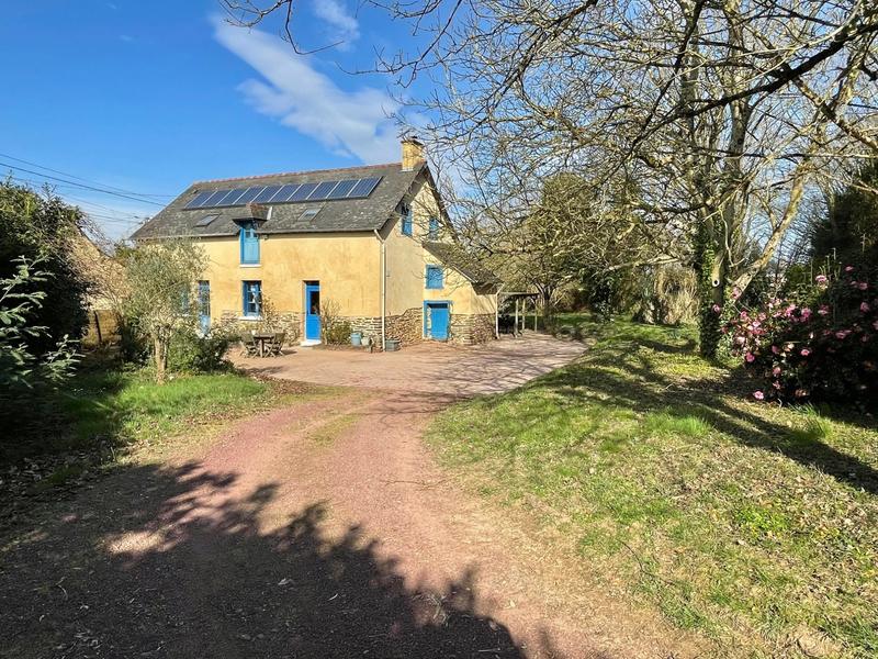 Maison ancienne - 137 m² - 6 pièces