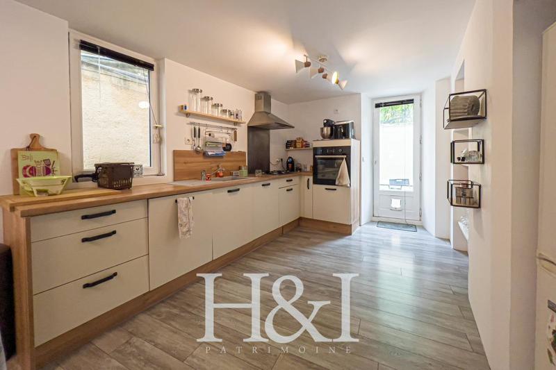 Propriété - 100 m² - 3 pièces