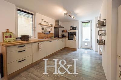 Propriété - 100 m² - 3 pièces