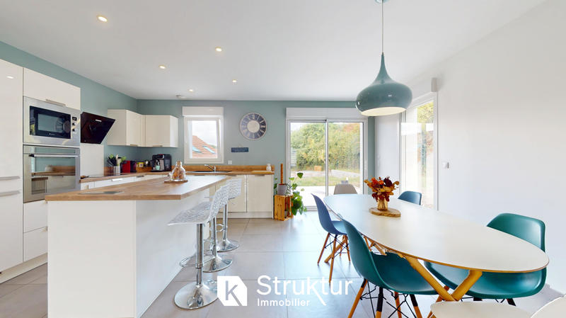 Maison - 112 m² - 6 pièces