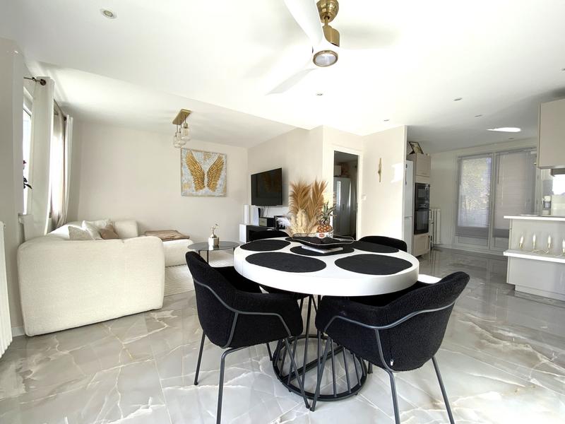 Appartement - 60 m² - 4 pièces