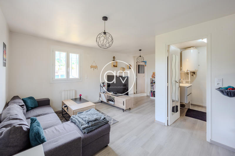 Maison - 212 m² - 7 pièces