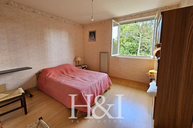 Propriété - 104 m² - 6 pièces