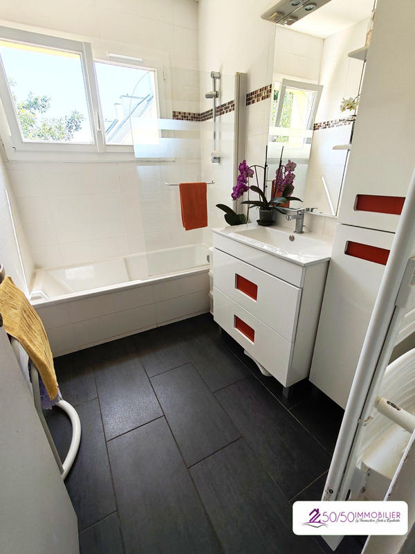 Maison - 126 m² - 7 pièces