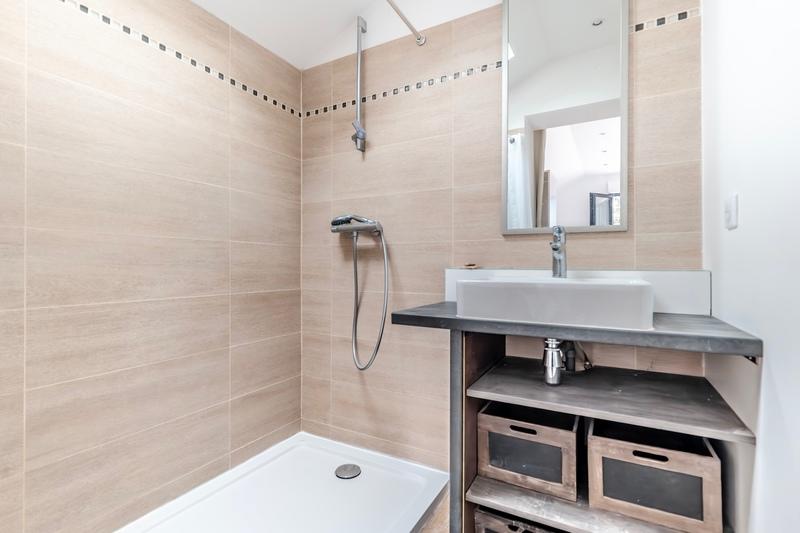 Maison - 210 m² - 9 pièces