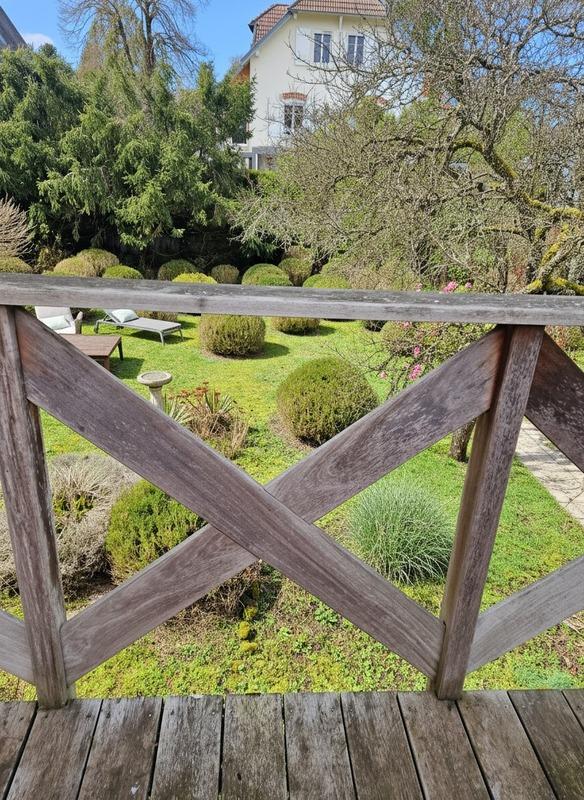 Maison - 200 m² - 8 pièces